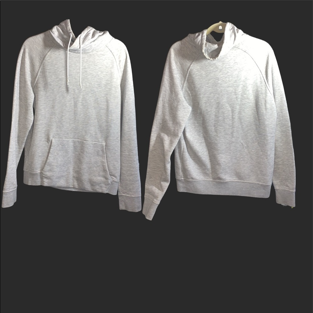 H&M Men’s Hoodless Fleece Sweater